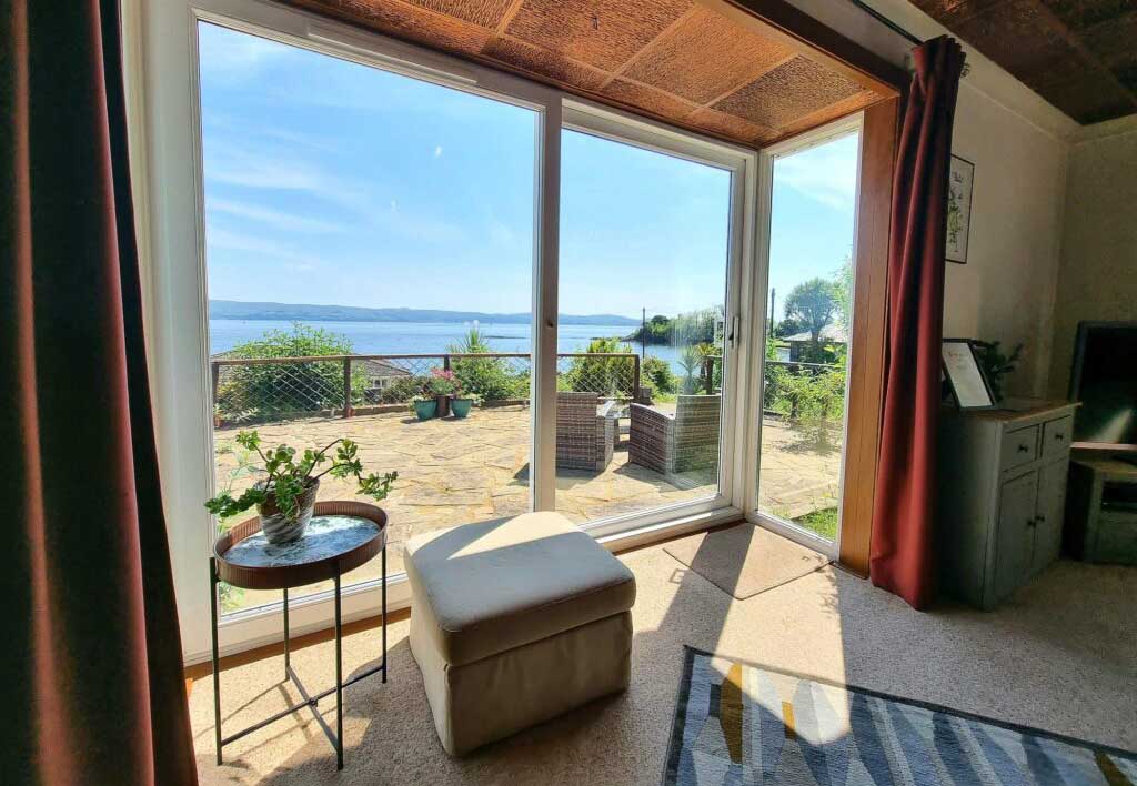 LEL-living-room-sliding-doors-EDIT